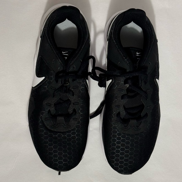 Nike Legend Essential 2 Training Shoes - size 6.5 - Picture 7 of 9